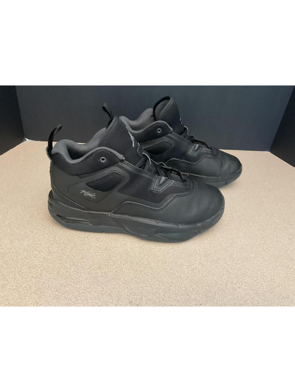 Youths Nike Air Jordan Stay Loyal 3 Black/Anthracite Basketball Shoes. Size 4Y.